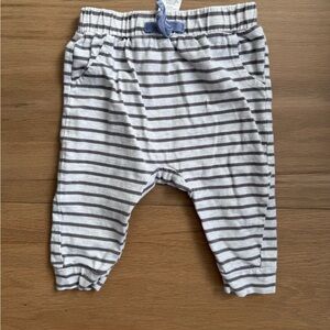 Bloomie’s Baby 6-12M Pants